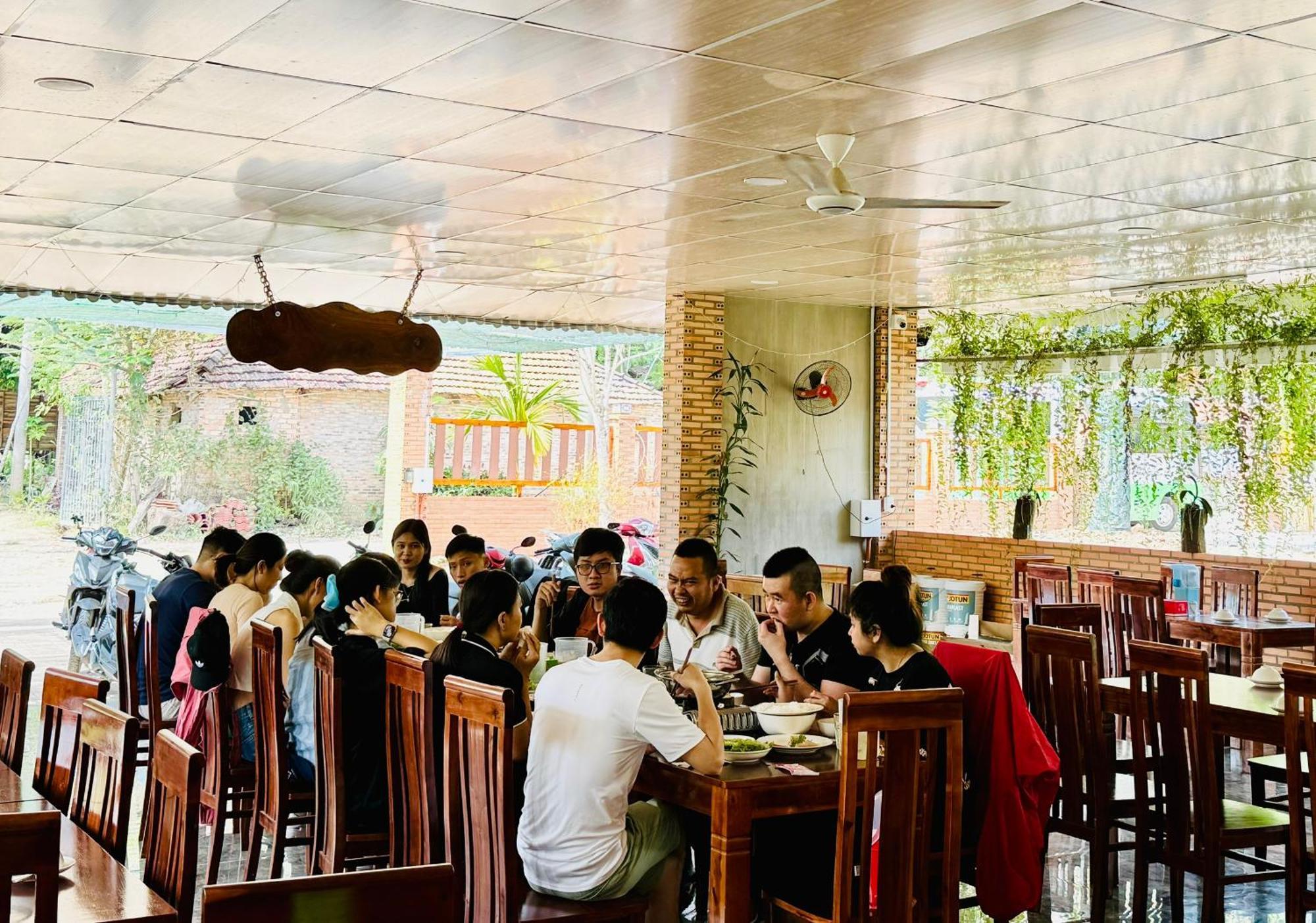 Lava Rock Viet Nam Lodge Anhfly Resort Nam Cat Tien Luaran gambar