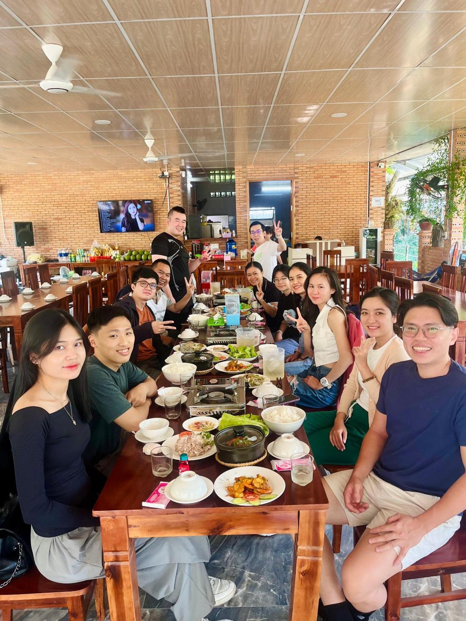 Lava Rock Viet Nam Lodge Anhfly Resort Nam Cat Tien Luaran gambar