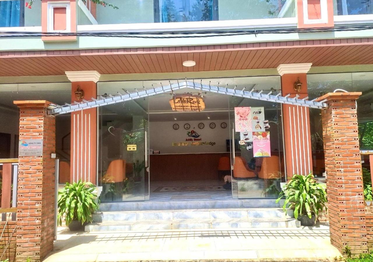 Lava Rock Viet Nam Lodge Anhfly Resort Nam Cat Tien Luaran gambar