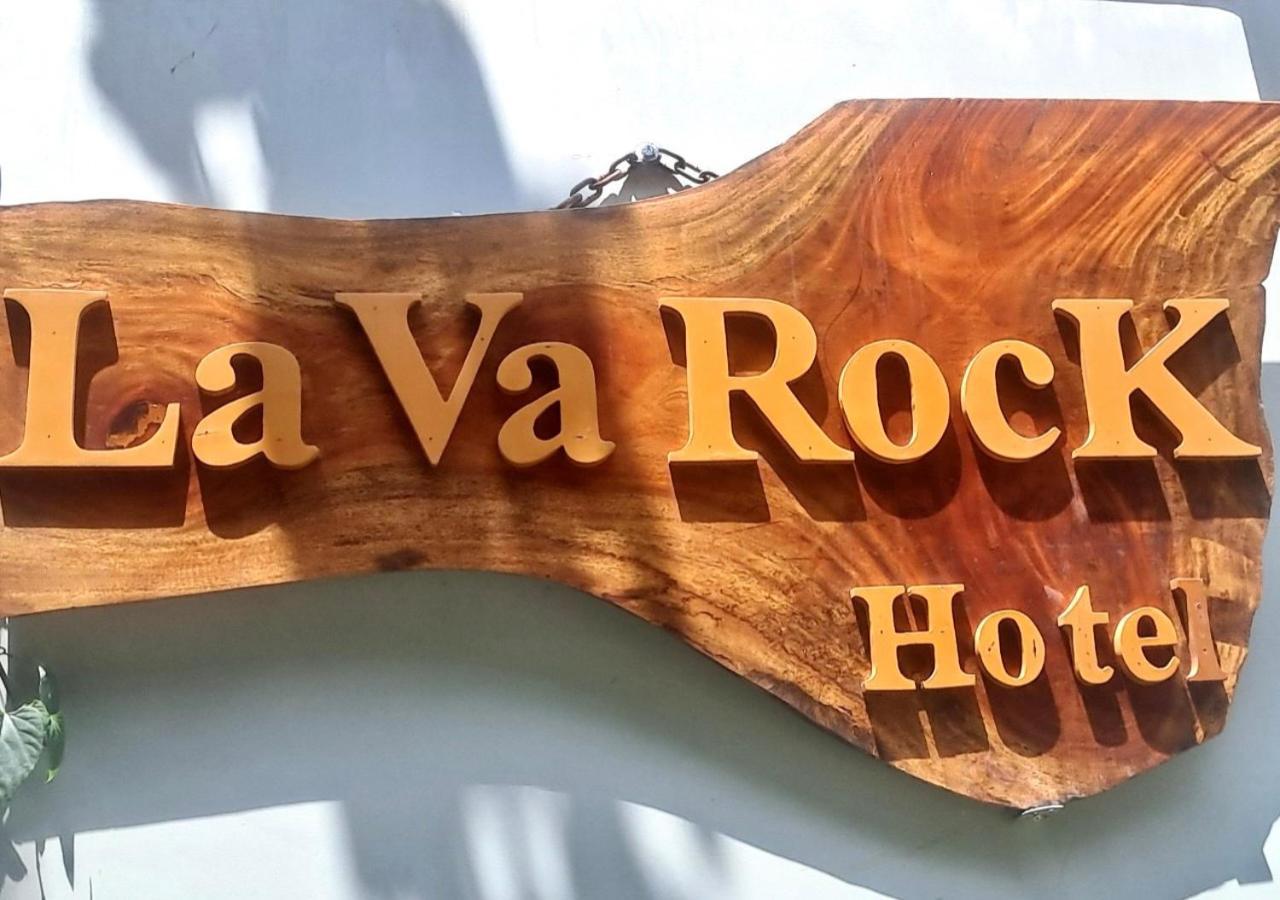 Lava Rock Viet Nam Lodge Anhfly Resort Nam Cat Tien Luaran gambar