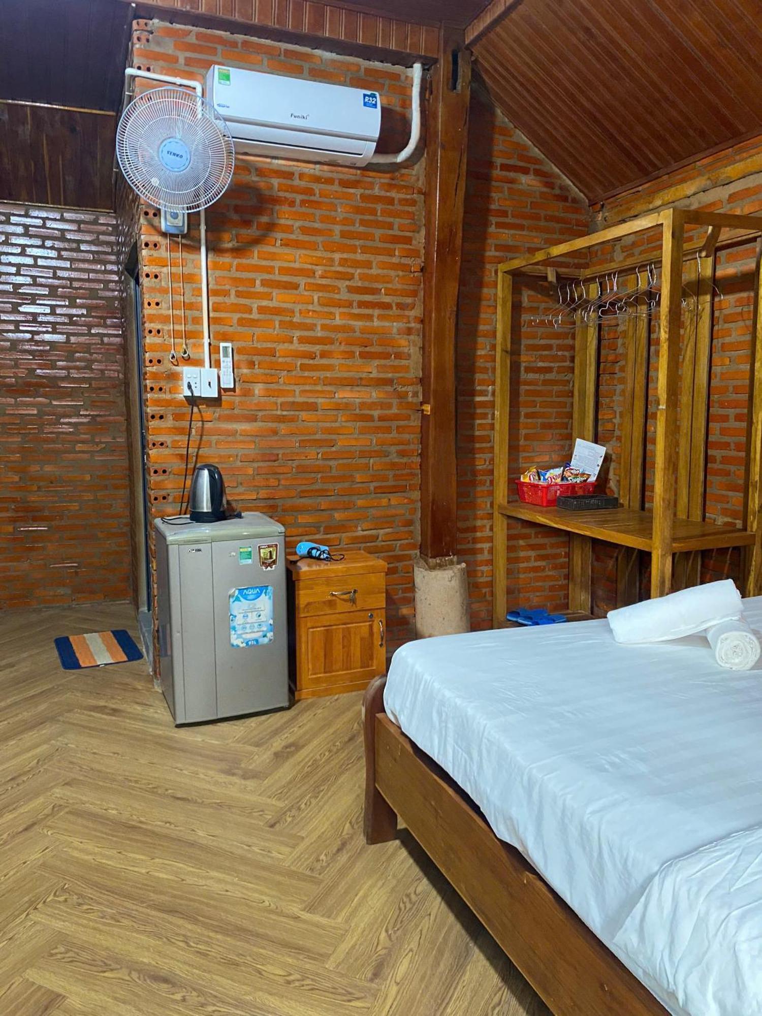 Lava Rock Viet Nam Lodge Anhfly Resort Nam Cat Tien Luaran gambar